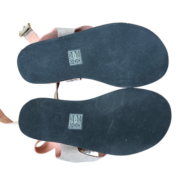 Free People Metallic Leather Platform Thong Sandals Buckle Strap Boho Size 6 NEW - Picture 9 of 9